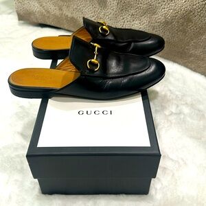 GUCCI - Woman’s Princetown Leather Slipper come with box